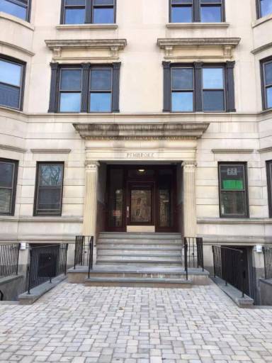 Main picture of 1463 Beacon St