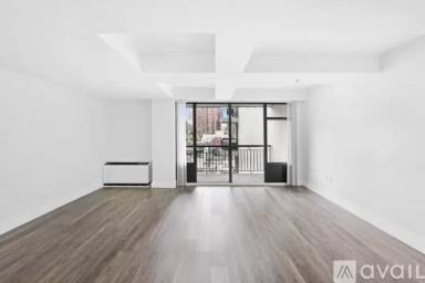 Main picture of 301 E 91st St