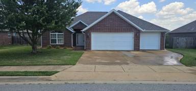 Main picture of 550 McKissic Spring Rd