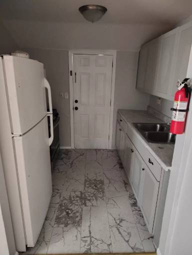 Main picture of 527 Sassafras St