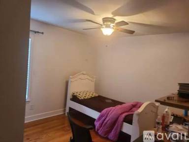 Main picture of 520 Alstonefield Dr