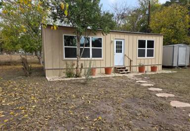 Main picture of 505 East Ln