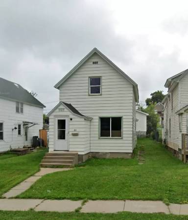 Main picture of 213 2nd St SW