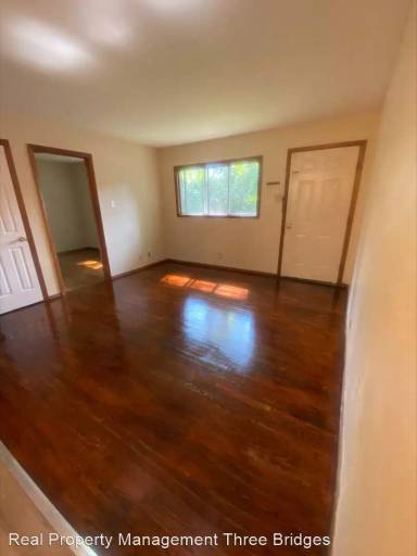 Main picture of 1620 Walsa St