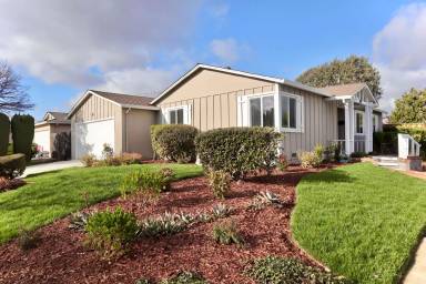 Main picture of 4883 Serra Ave