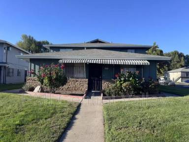 Main picture of 4479 La Cresta Way