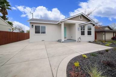 Main picture of 2727 Rio Linda Blvd