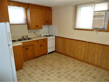 Main picture of 4627 W 124th St
