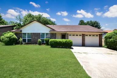 Main picture of 3105 Tallwood Dr