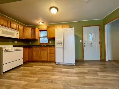 Main picture of 817 N 3rd Ave