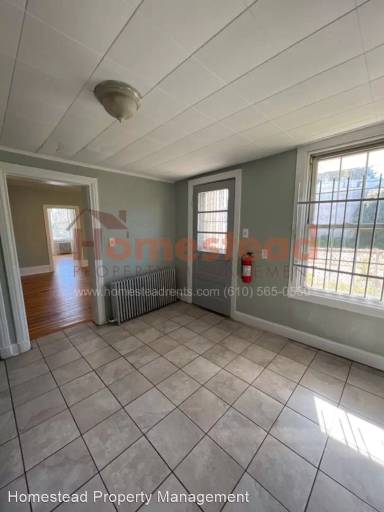 Main picture of 1029 Green St