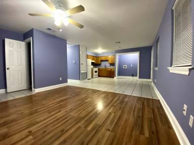 Main picture of 3565 Kings Dr
