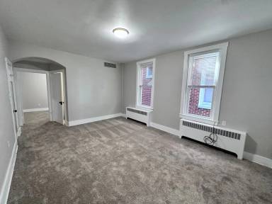 Main picture of 225 S Market St