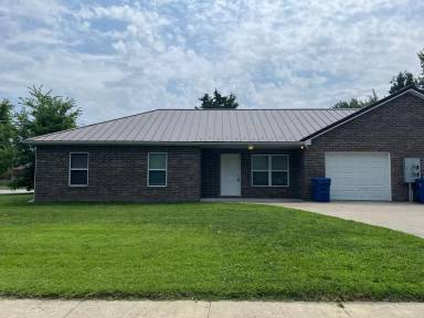 Main picture of 412 Ash St