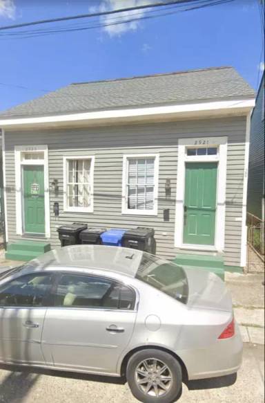 Main picture of 2921 Annunciation St