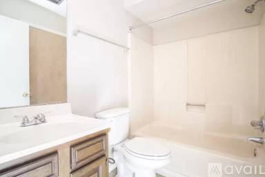 Main picture of 5359 Cresthaven Ln
