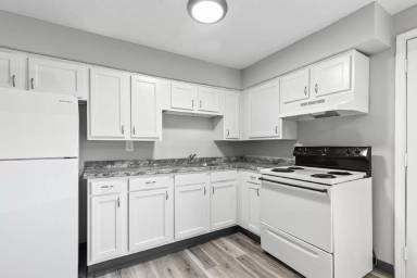 Main picture of Oakland Village Townhomes