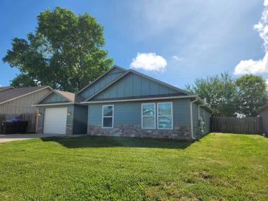 Main picture of 7110 SW Greenview Dr