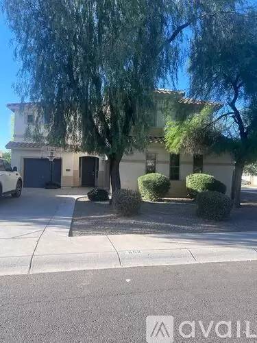 Main picture of 652 E Hummingbird Way