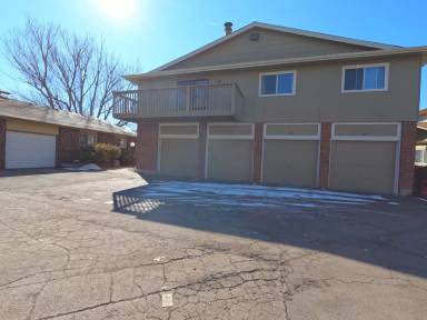 Main picture of 1024 Oxford Ln