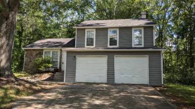 Main picture of 697 Tarkington Rd N