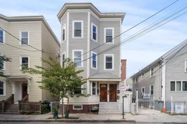 Main picture of 175 Elm St