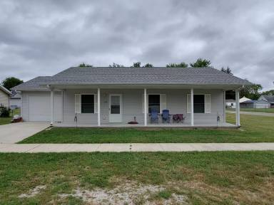 Main picture of 1138 S 8th St