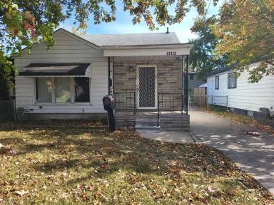 Main picture of 23134 Cushing Ave