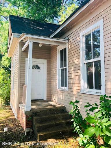 Main picture of 2101 Plum St