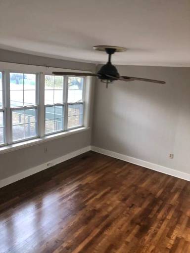 Main picture of 25 Hunt Ave