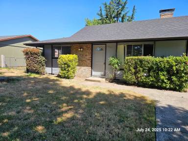 Main picture of 4765 Pennsylvania Ave SE