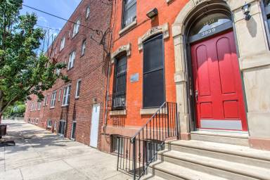 Main picture of 3939 Pine St