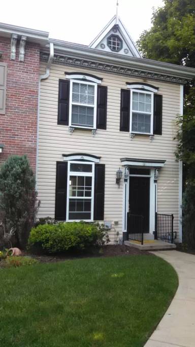 Main picture of EDDY COURT