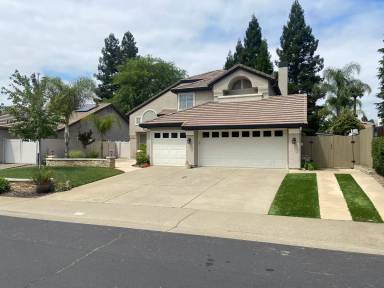 Main picture of 264 Thorndike Way