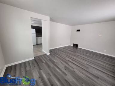 Main picture of 1083 Mayer St