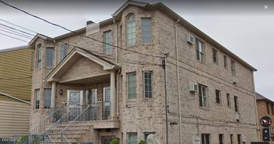Main picture of 6618 70th St