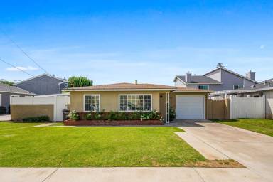 Main picture of 2407 Florida St