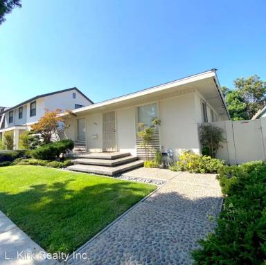 Main picture of 295 Glendora Ave