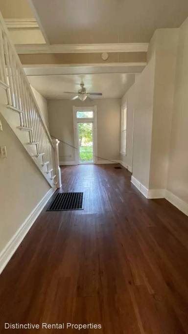 Main picture of 721 North St