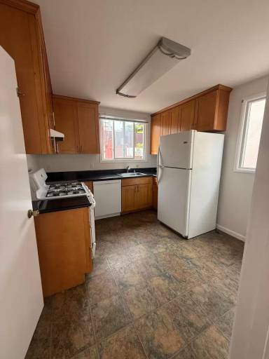 Main picture of 63 Eastgate Dr