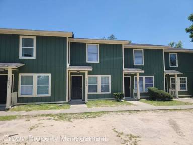 Main picture of 1631 North St