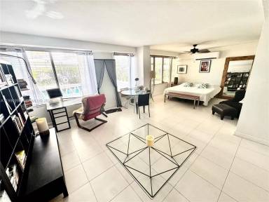Main picture of 1430 Brickell Bay Dr