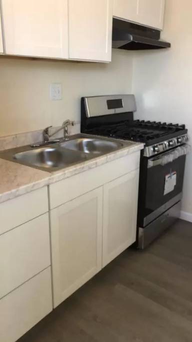 Main picture of 101 W Barbara St