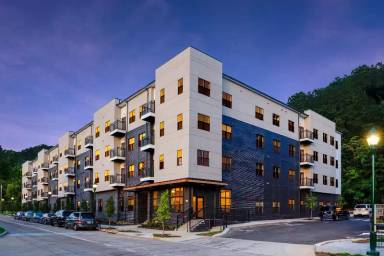 Main picture of 782 Riverfront Pkwy