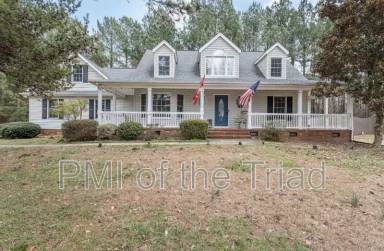 Main picture of 2766 Briaroak Dr