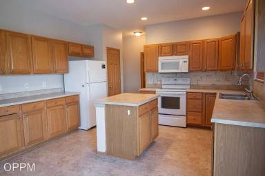 Main picture of 3922 S 191st Ave