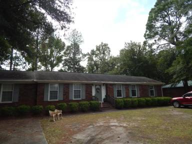 Main picture of 304B Hutchinson Ave