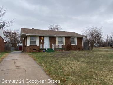 Main picture of 303 W Marshall Dr