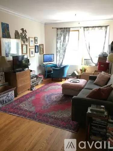 Main picture of 7312 N Hamilton Ave