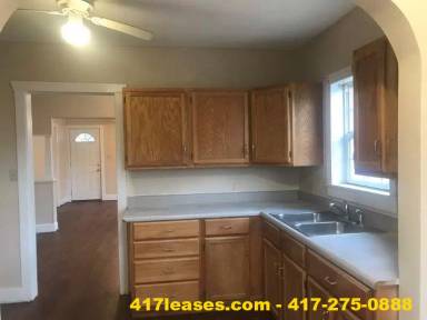 Main picture of 2229 N Johnston Ave